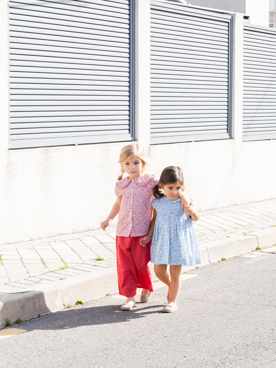 Blusa flores cuello